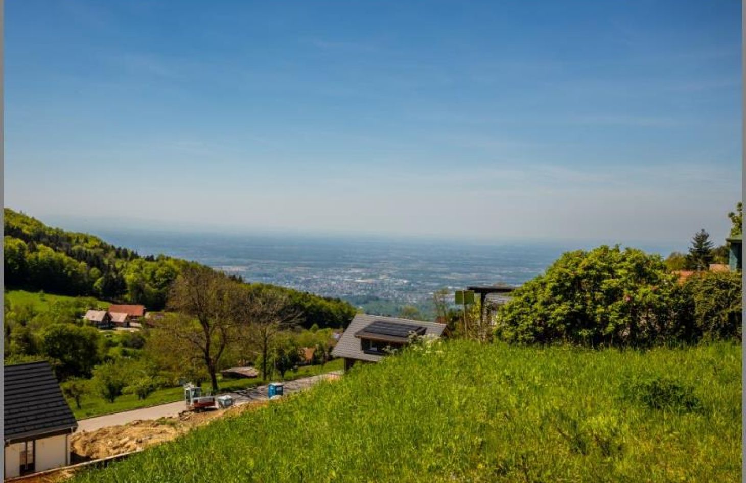 Fernblick in die Rheinebene! von Selten und wunderschön! Baugrundstück in Südhanglage mit Fernblick. in Sasbachwalden bei Dhonau Immobilien-Makler Ortenau