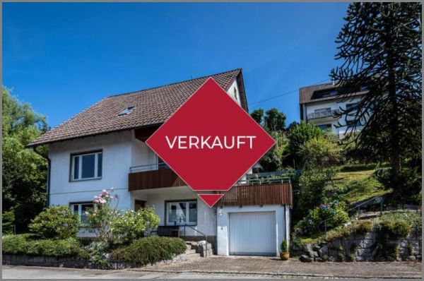 verkauft von Einzugsbereit! Sehr gepflegtes, wohnliches Einfamilienhaus - auch mit ELW! in Ottenhöfen bei Dhonau Immobilien-Makler Ortenau