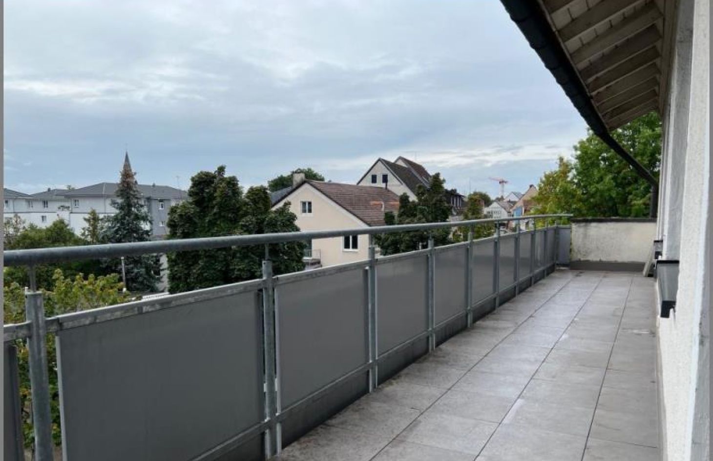 Balkon Süd von 3-Zimmer-Wohnung im 3 OG mit zwei Balkonen zentral in Achern in Achern bei Dhonau Immobilien-Makler Ortenau