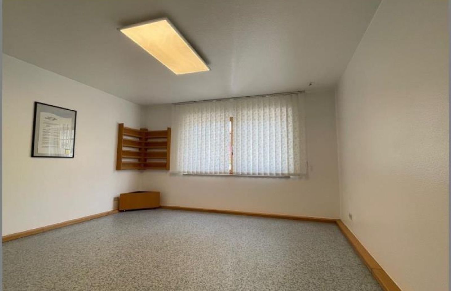 Wartezimmer / Büro von Renommierte Praxis! 8 schöne Behandlungs- oder Büroräume zentral gelegen in Achern bei Dhonau Immobilien-Makler Ortenau