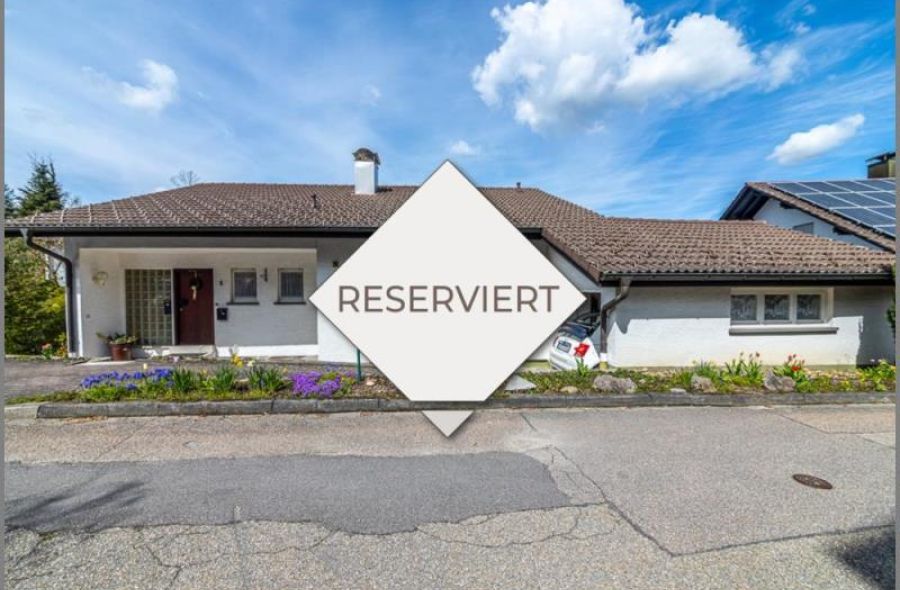 reserviert von Ruhig gelegenes Einfamilienhaus mit Einliegerwohnung in Sasbachwalden bei Dhonau Immobilien-Makler Ortenau