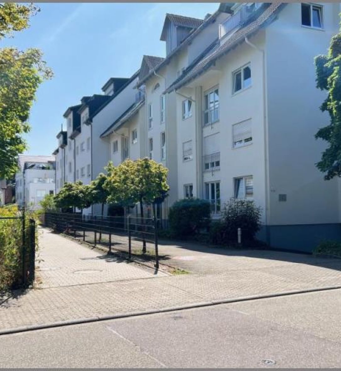 Stadtgarten von 2-Zi.-DG-Wohnung. Tiefgarage. Aufzug. Zentral in Achern. in Achern bei Dhonau Immobilien-Makler Ortenau