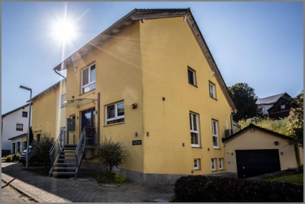 Doppelhaushälfte von Schicke, moderne Wohlfühloase! DHH 1 von 2 in ruhiger Lage! in Oberkirch bei Dhonau Immobilien-Makler Ortenau