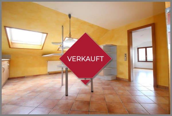 verkauft von Geräumige 3-Zi.-DG-Wohnung mit Stellplatz, EBK, Balkon, Klimaanlage in Achern bei Dhonau Immobilien-Makler Ortenau